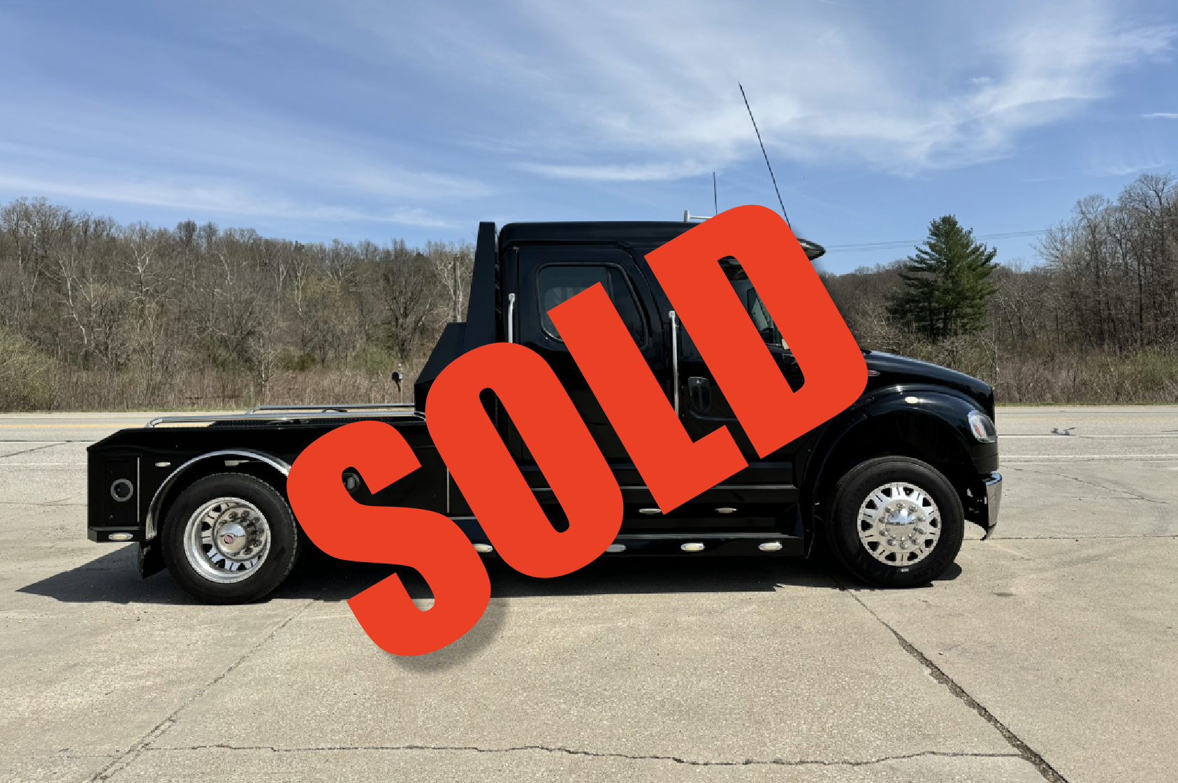 2009 Freightliner SportChassis M2-106 UD25021306