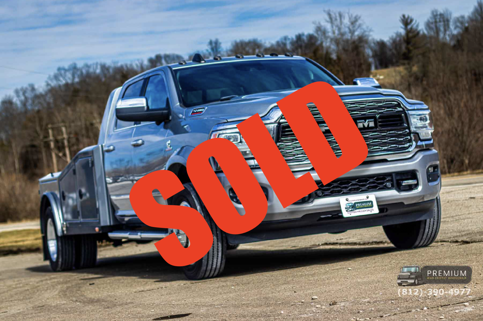 2021 Ram 5500 4×4 LUXE Custom Hauler US25020328