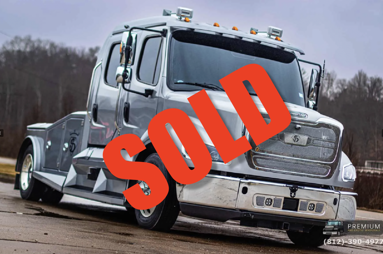 2025 Freightliner LUXE M2-112 Custom Hauler DD13 Detroit 525