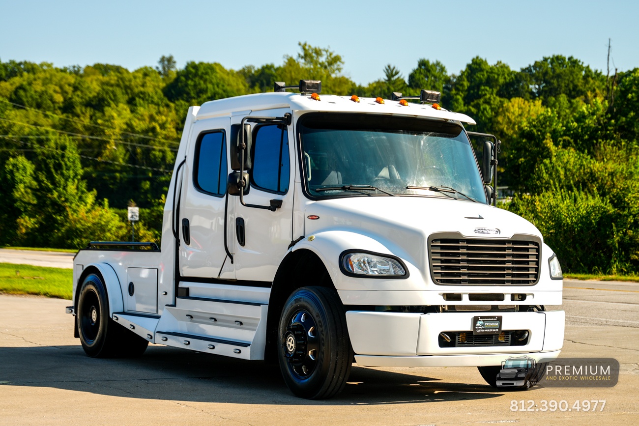 2014 Freightliner M2-106 SportChassis Hauler Cummins 350