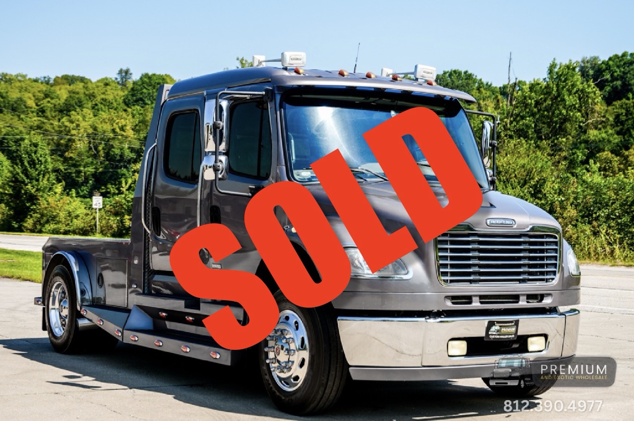 2007 Freightliner M2-106 Sportchassis 330hp Hauler Mercedes 330