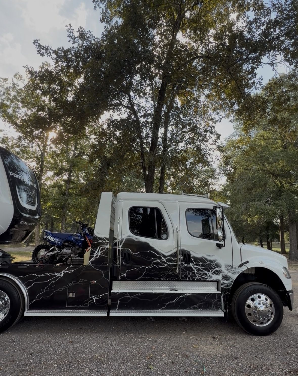 2014 Freightliner M2-106 2L Custom Hauler Cummins 350