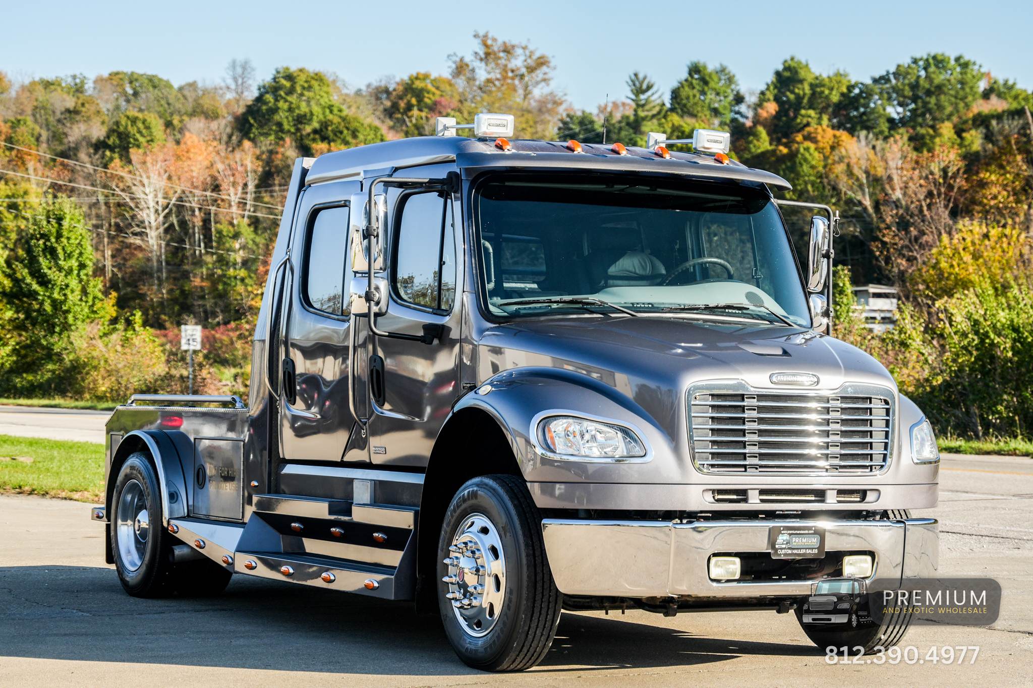 01 2006 Freightliner M2-106 SportChassis Gray Mercedes 330 VIN 1FVAFCDK36HW79972 Stock US26109972